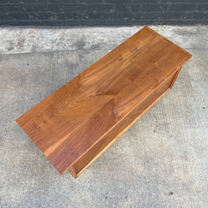 Vintage Retro Mid-Century Modern Trunk Chest by Lane, c.1960’s