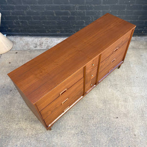 Vintage Mid-Century Modern Walnut Dresser by Morris of CA, c.1960’s