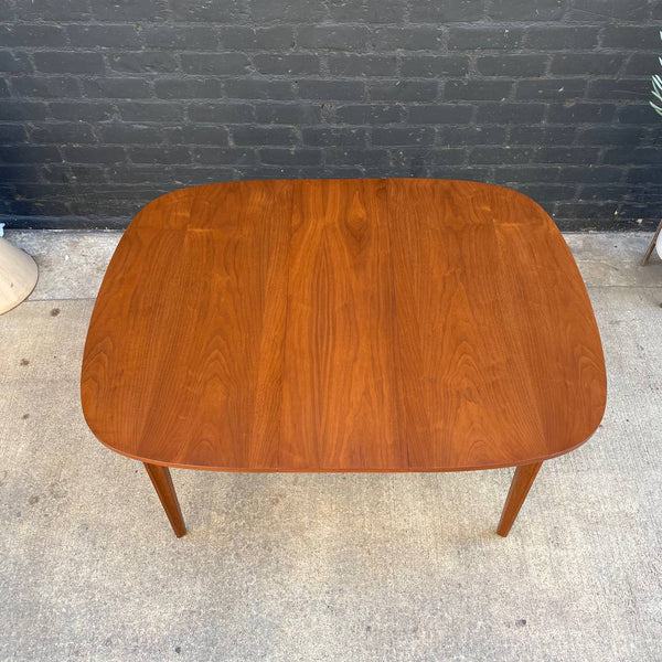 Vintage Mid-Century Modern Expanding Oval Walnut Dining Table, c.1960’s