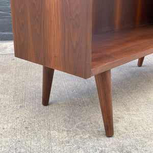 Vintage Mid-Century Modern Walnut Display Bookcase Shelf, c.1960’s
