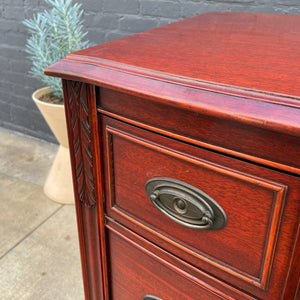 Antique Federal Style Mahogany Chest of Drawers Dresser, c.1960’s